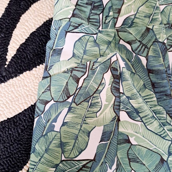 H&M Conscious Shorts Romper, Tropical Print, size 6 - Picture 2 of 6